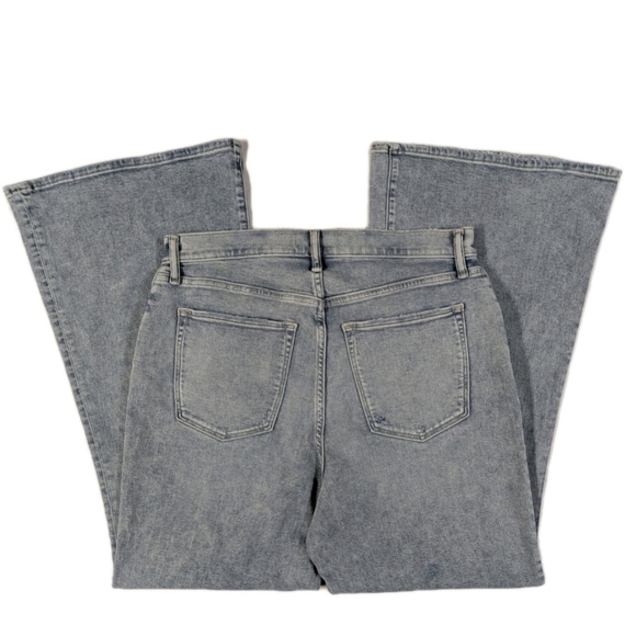 Abercrombie Curve Love Ultra High Rise Flare Jeans 14S 32 Short 13" Wide Flare - Picture 2 of 8